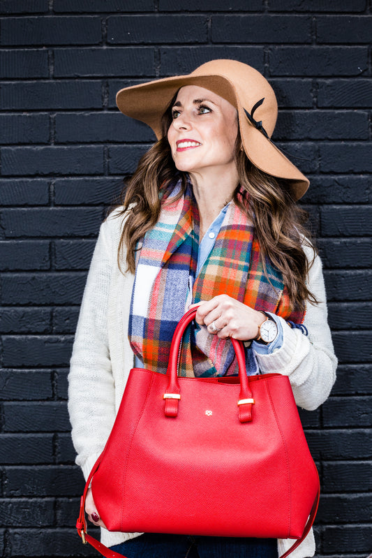 Gunas New York Model with Red JANE Vegan Handbag For Women's 1