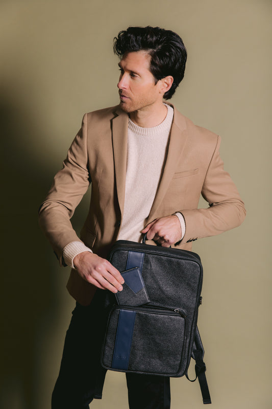 Vegan Leather Laptop Bag JARED - GUNAS New York 5